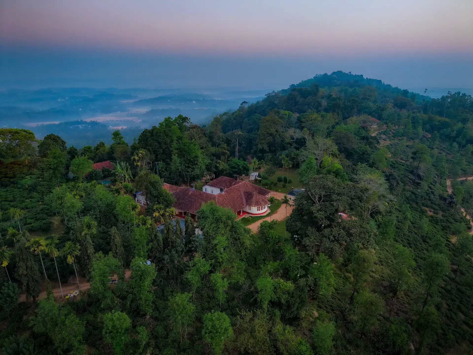 A 140-year-old British bungalow in the hills of Wayanad — photo 8
